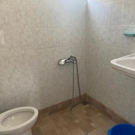 Hostel Llambro