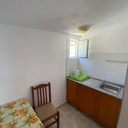 Llambro Auberge de jeunesse Dhërmi